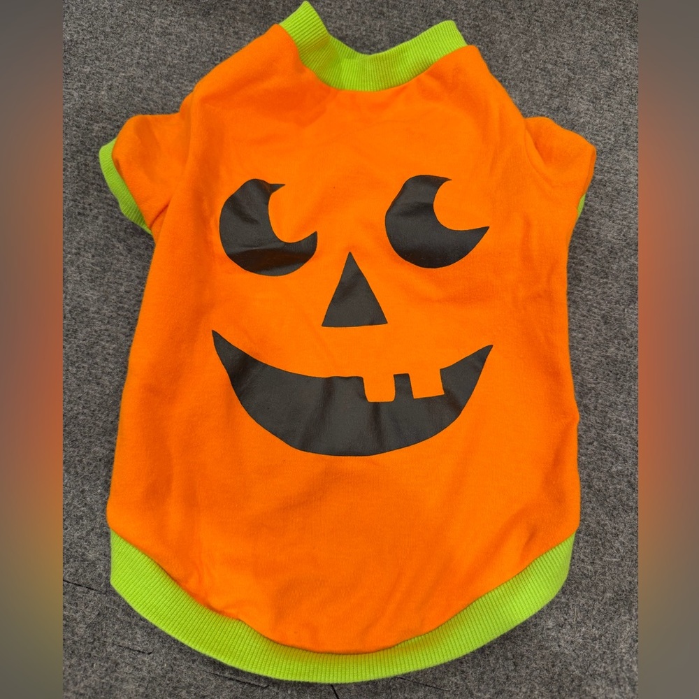 NWT medium size Halloween Dog Costume